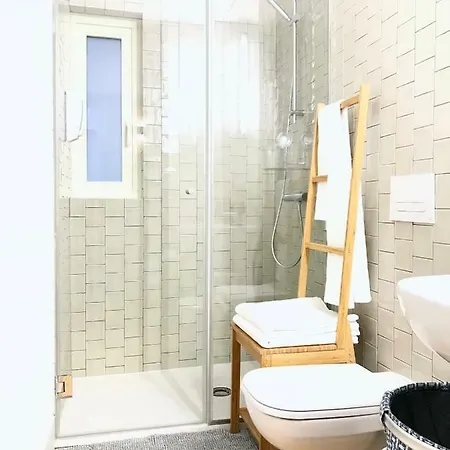 Loios Flat דירה *