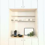 Loios Flat